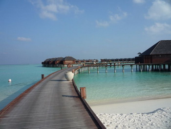 Maldives, South Male Atoll, Olhuveli Beach & Spa Resort